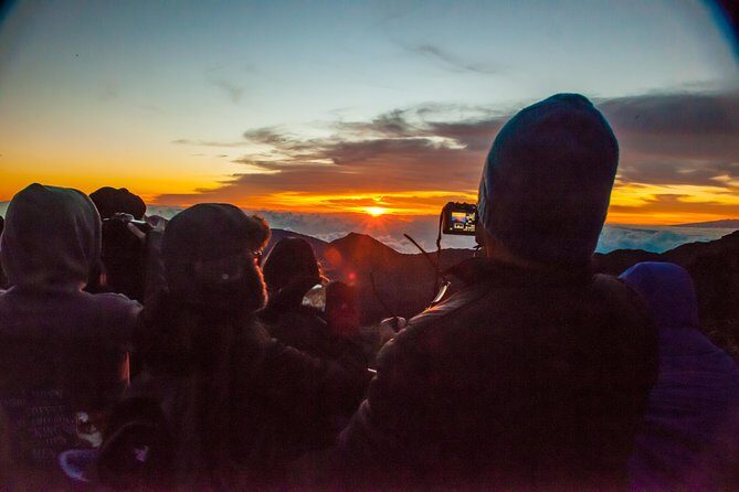 Haleakala Sunrise Spectacular: Legendary Views + Local Breakfast - The Experience: What You Can Expect from Start to Finish