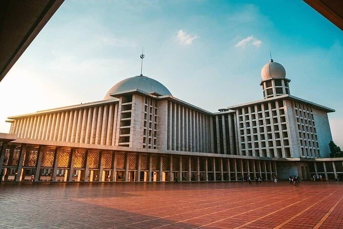 Half Day 5 Hours Jakarta City Tour - FAQ