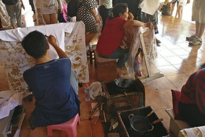 Half Day Bali Shopping Art Village Private Tour - Key Points