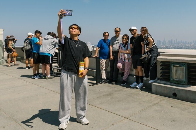Half Day Best of Los Angeles Tour from Santa Monica - Knowledgeable Guides