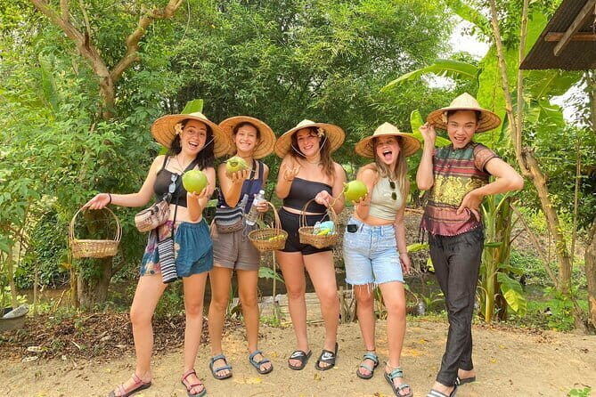 Half Day Chiang Mai Cooking Class and Market Taste Tour - Diving Into the Experience