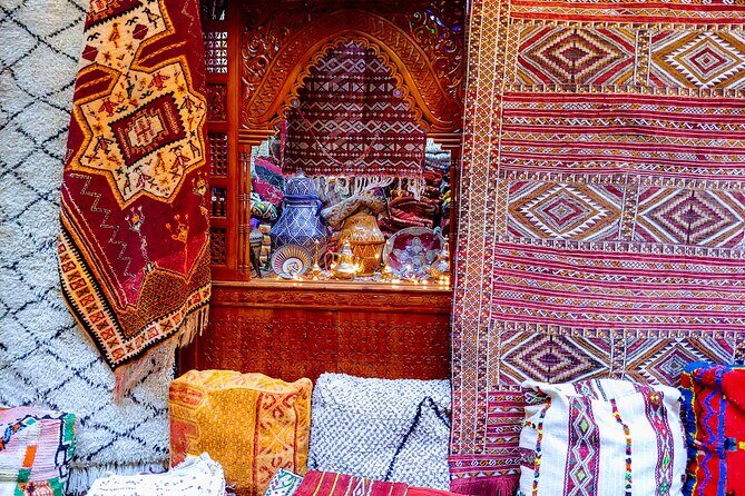 Half-Day Colourful Walking Tour of Marrakech - Refreshments and Local Eateries
