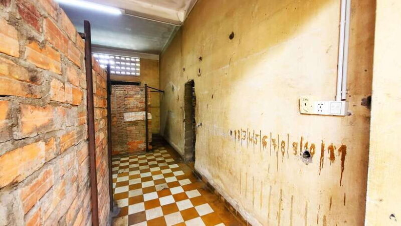 Half Day: Dark Year of Phnom Penh and Survivor Encounter - The Sum Up: Who’s This Tour Best For?
