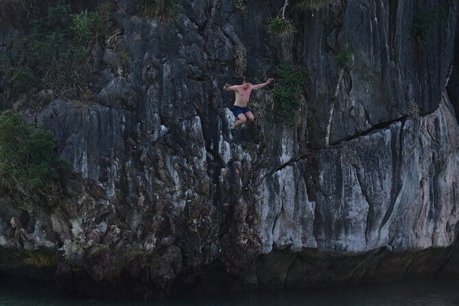 Half day Deep Water Solo - The Itinerary in Detail