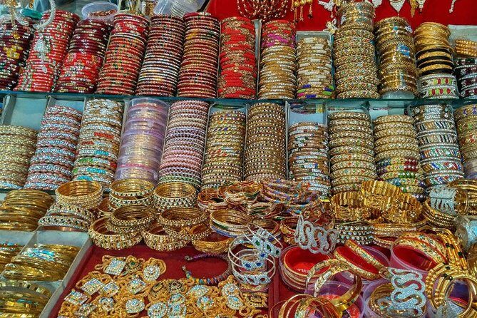 Half Day Delhi Shopping Tour With Shopping Consultant - Who this tour suits best