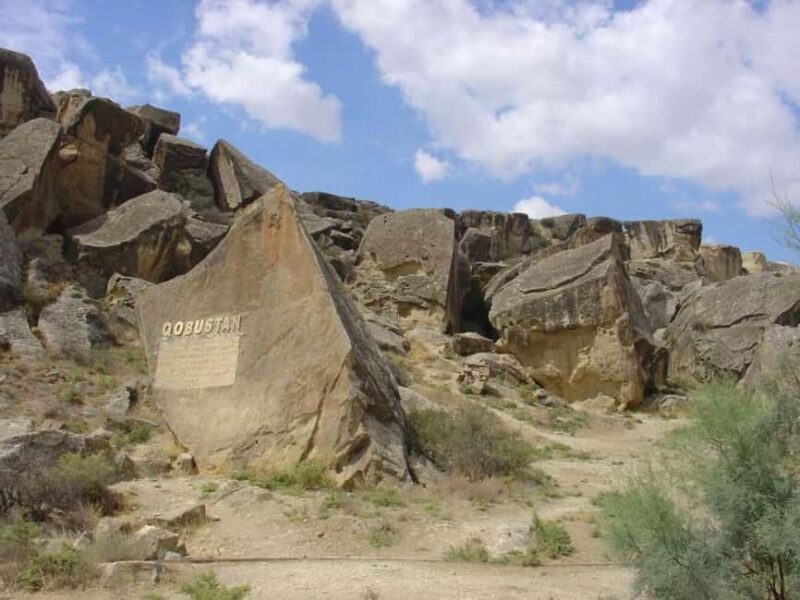 Half-Day Gobustan & Mud Volcanoes Tour - Key Points