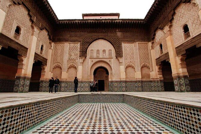 Half Day Guided Walking Tour in the Medina of Fez - What Makes This Tour Stand Out?