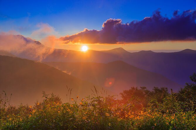 Half-Day Hike with Long Range Views from Asheville - What to Expect on Your Asheville Hike