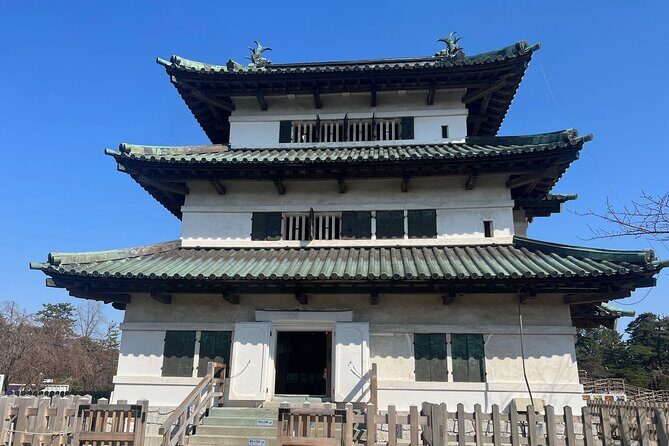 Half-Day Hirosaki Castle and Samurai house Tour with Guide - Authenticity and Value