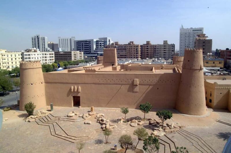 Half Day in Riyadh, Almasmak, National Museum, Kingdom Tower - A Practical Look at the Half-Day in Riyadh: Al-Masmak, Museums, and Skyscrapers