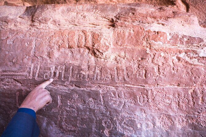 Half day Jeep and camel tour No stay - The Itinerary in Detail