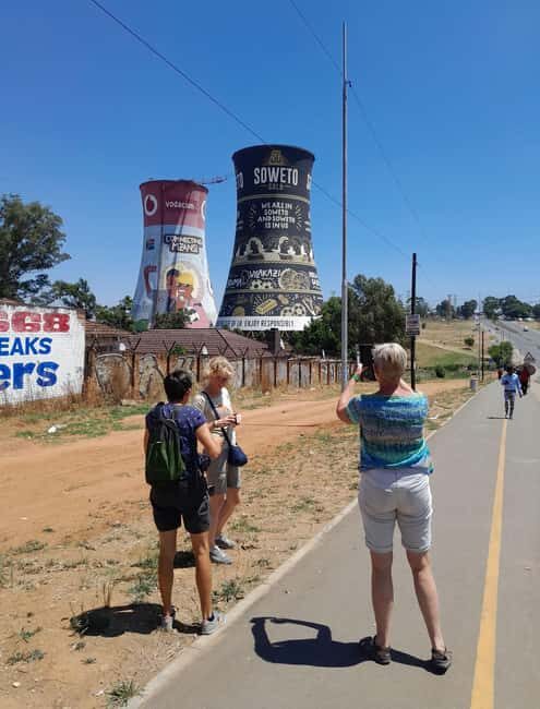Half Day Johannesburg and Soweto Guided tour - Key Points