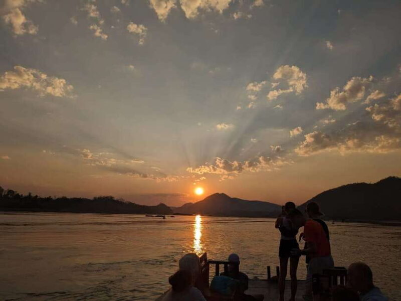 Half Day Mekong Cruise to Pak Ou Caves (Morning / Afternoon) - Why This Tour Works