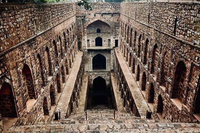 Half day Old and New Delhi Tour on Iconic Landmarks - Exploring Delhi in Half a Day: The Old and New Landmarks Tour