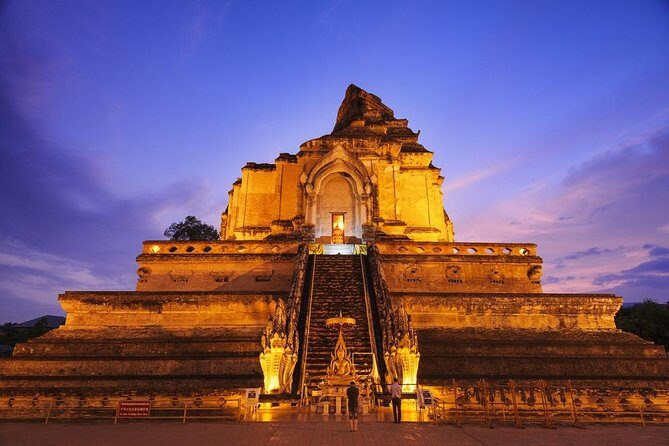 Half Day Old Town Chiang Mai Temple & City Private Tour (Minimum 2 Pax) - Key Points