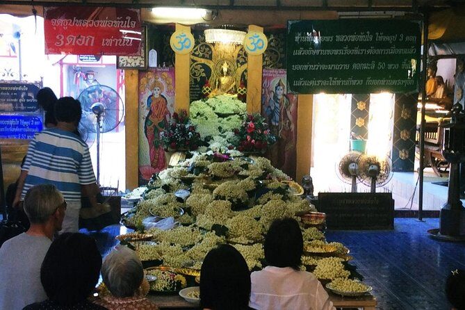 Half Day Phra That Doi Kham Temple and Royal Park Rajapruek (Private Tour) - FAQs