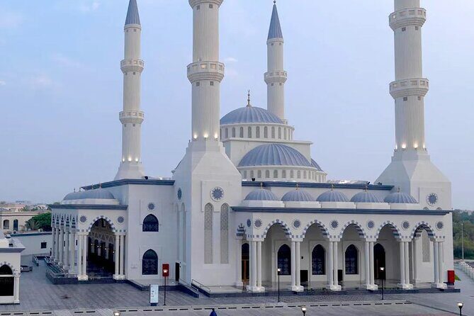 Half-Day Private City Tour with Magical Dubai Frame Visit - Who Should Consider This Tour?