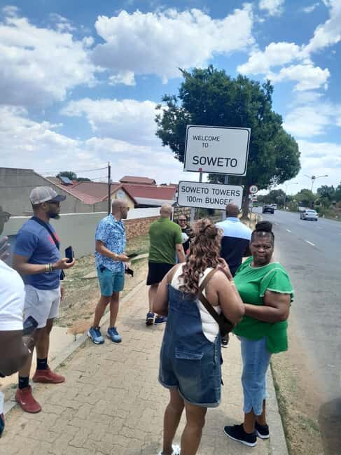 Half Day Private Soweto and Apartheid Museum tour - Key Points