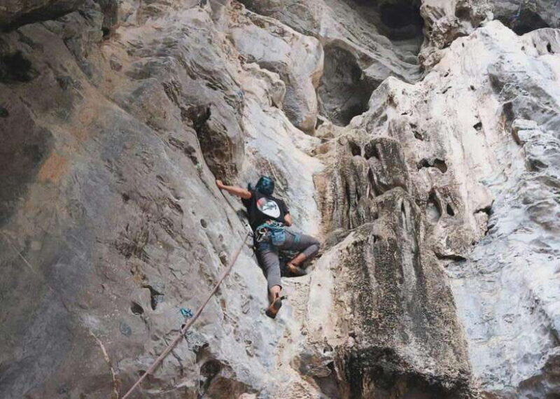 Half Day Rock Climbing on Cat Ba island - The Schedule and Flow of the Day