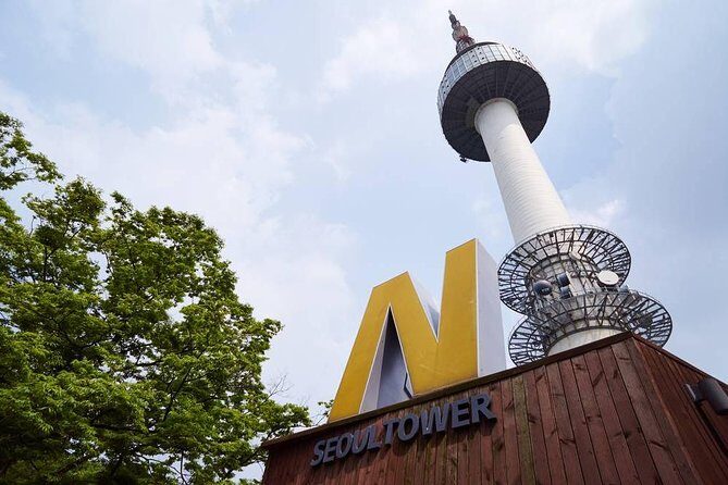 Half Day Seoul Afternoon Food Tour and visit 3 landMarks of Seoul - An In-Depth Look at the Seoul Landmarks