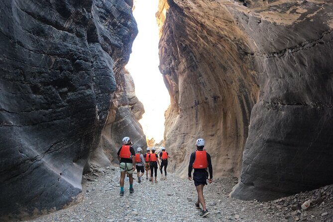 Half Day - Snake Canyon Adventure Tour in Jebel Shams - The Itinerary: What You Can Expect