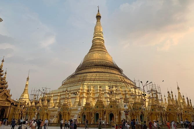 Half-Day Spiritual Shwedagon Pagoda Join in Tour in Yangon - The Tour’s Breakdown: What to Expect