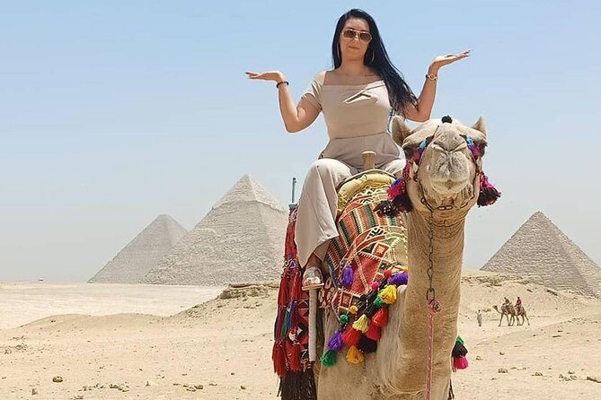 Half Day To Pyramids of Giza complex Sharing Group Tour - Discovering the Giza Pyramids: What You’ll Experience