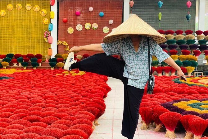 Half day to visit Incense,Conical Hat Village & Train street - Introduction