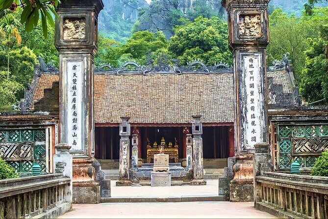 Half Day Tour at Ninh Binh Field - A Deep Dive into the Experience
