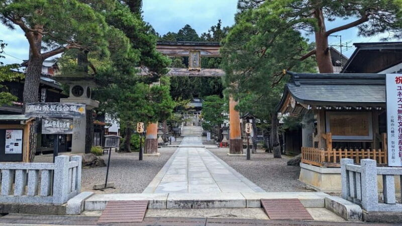 Half-Day Tour: Takayamas Festival Floats & Historic Streets - Key Points
