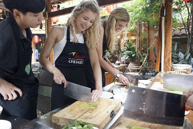 Half-day Xi'an Biang Biang Noodles Cooking Class with Spice Market Visit - Key Points