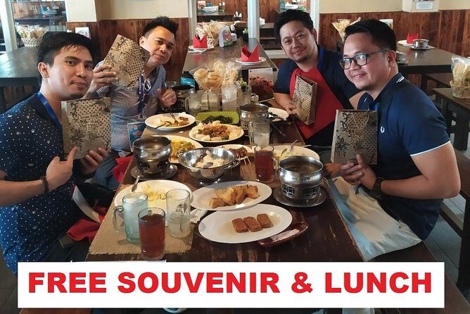 Halfday Excursion Old city Batavia with Lunch and Souvenir - FAQ