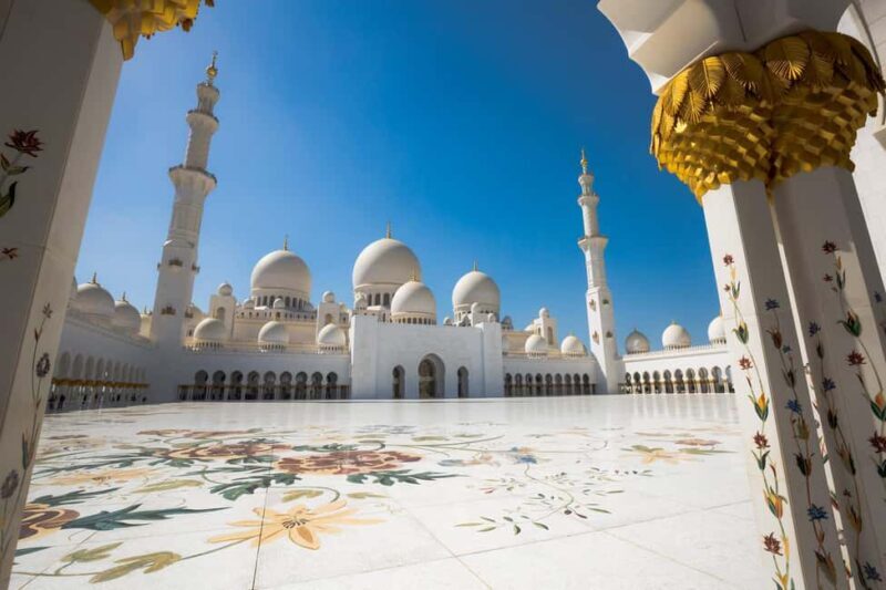 Halftrip from Dubai to Sheikh Zayed Mosque and back to Dubai - Key Points