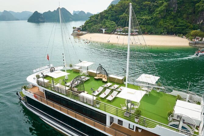 Halong Bay 5-Star Day Cruise, Buffet Lunch, Cave, Kayak, Transfer - Who Will Appreciate This Tour?