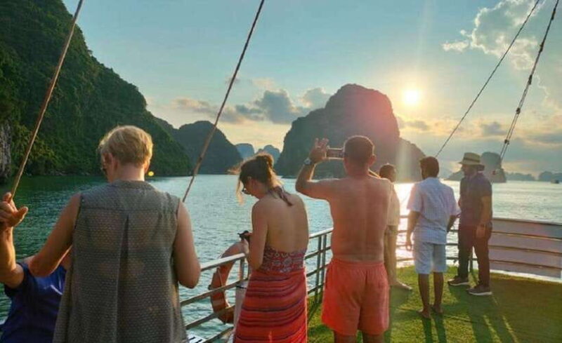 Halong Bay: Day Cruise with Lunch and Kayak from Ninh Binh - What Reviewers Say