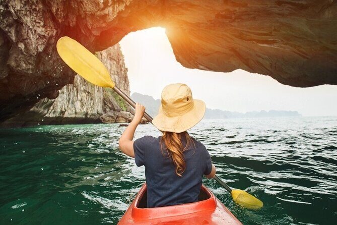 Halong Bay Day Tour 6Hour Deluxe Cruise Limousine Bus Small Group - The Final Hours: Sunset and Relaxation