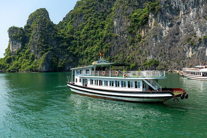 Halong bay full day trip from Hanoi: Visiting Thien Cung, Dau Go cave & Kayaking - The Experience in Detail