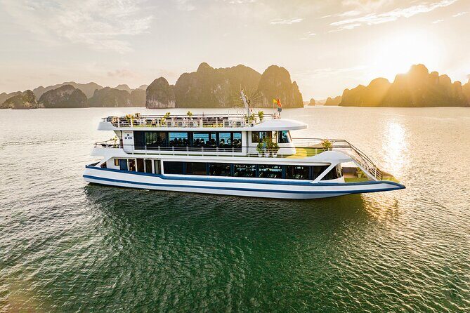 Halong Bay Luxury Cruise Day Trip: Buffet lunch & Limousine bus - Key Points