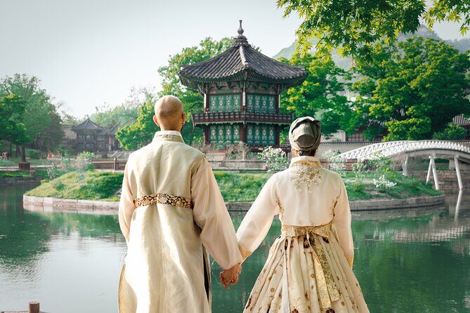 Hanbok Private Photo Tour at Gyeongbokgung Palace - What to Expect from the Gyeongbokgung Hanbok Photo Tour