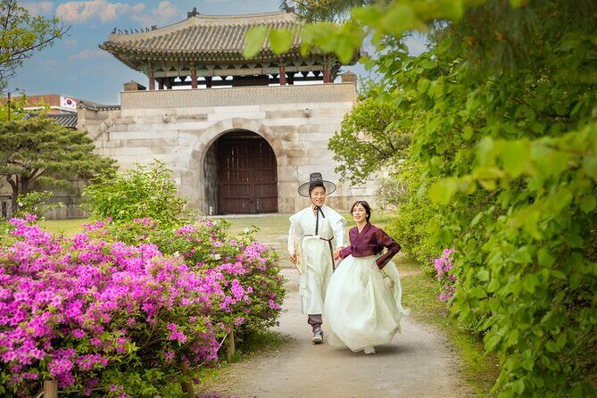 Hanbok Private Photo Tour at Gyeongbokgung Palace - Who Should Consider This Tour?