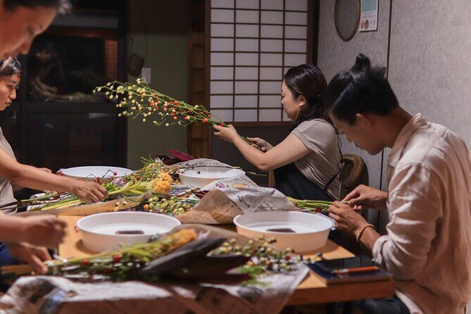 Hands-On Ikebana Making with a Local Expert in Kobe - The Experience Itself: What to Expect