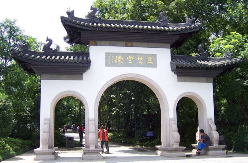 Hangzhou: Fei Lai Peak (Lingyin Temple) E-Ticket - The Scenic Fei Lai Peak and Grottoes