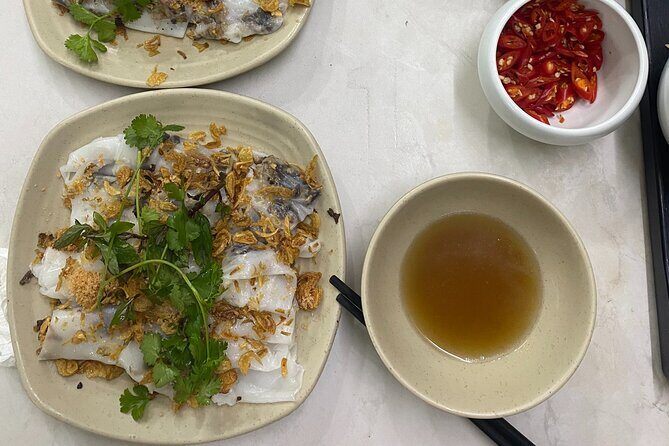 Hanoi: 7 Tasting Street Food Walking Tour and Train Street - Why This Experience Stands Out