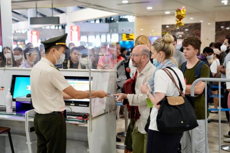 Hanoi Airport: Fast Track International Departure Flight - Key Points