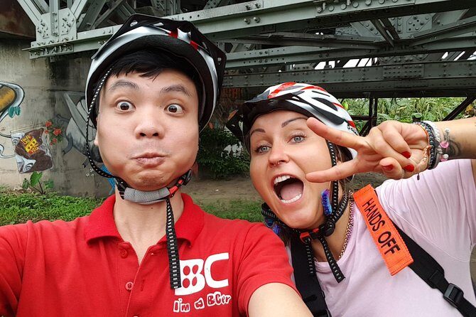 Hanoi: Amazing Morning with Bicycle - All Inclusive - Cycling Over Long Bien Bridge