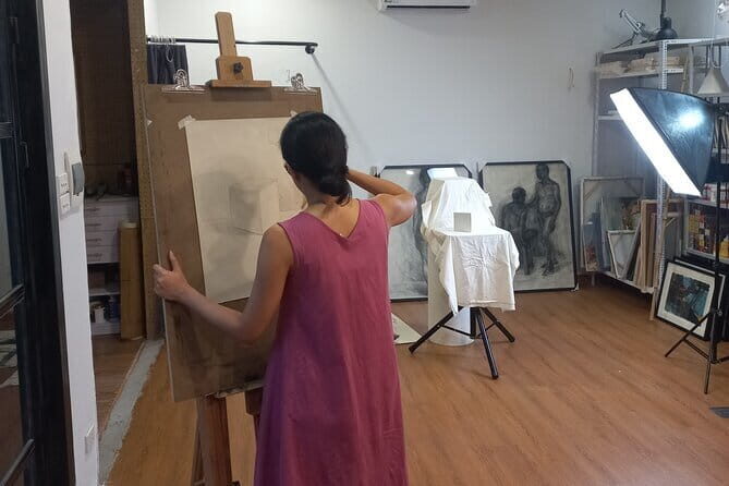 [Hanoi] Basic Drawing lesson - A Closer Look at the Experience
