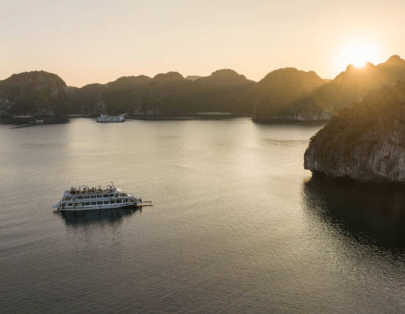Hanoi: Cat Ba, Lan Ha & Ha Long Bay Luxury Cruise with Lunch - Authenticity and Quality of Food