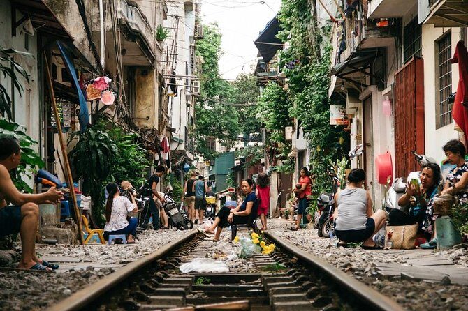 Hanoi city tour and drinking beside railway- group tour - Who Should Consider This Tour?