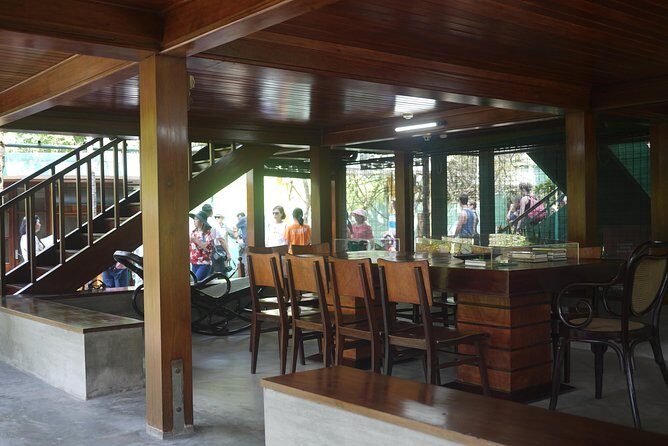 Hanoi city tour and water puppet show - The Sum Up