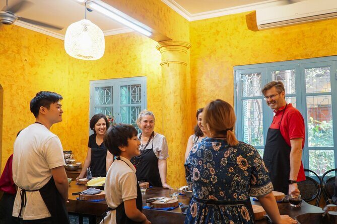 Hanoi Cooking Class: Local Market Tour & Free Local Wine Tasting - A Detailed Look at the Hanoi Cooking Class Experience
